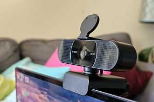 eMeet SmartCam C960 2K review: Good value, middling upgrade